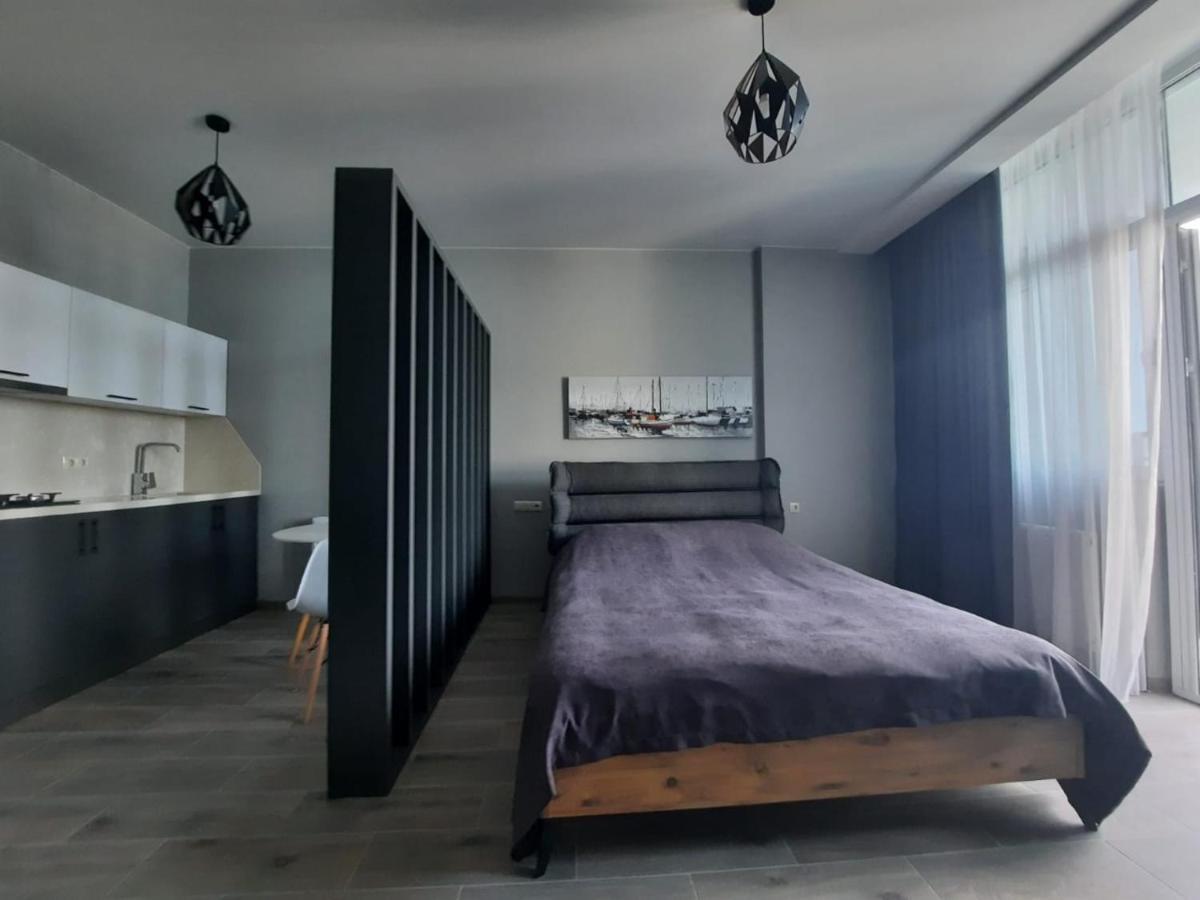 Pirosmani Mini Hotel Батумі Екстер'єр фото