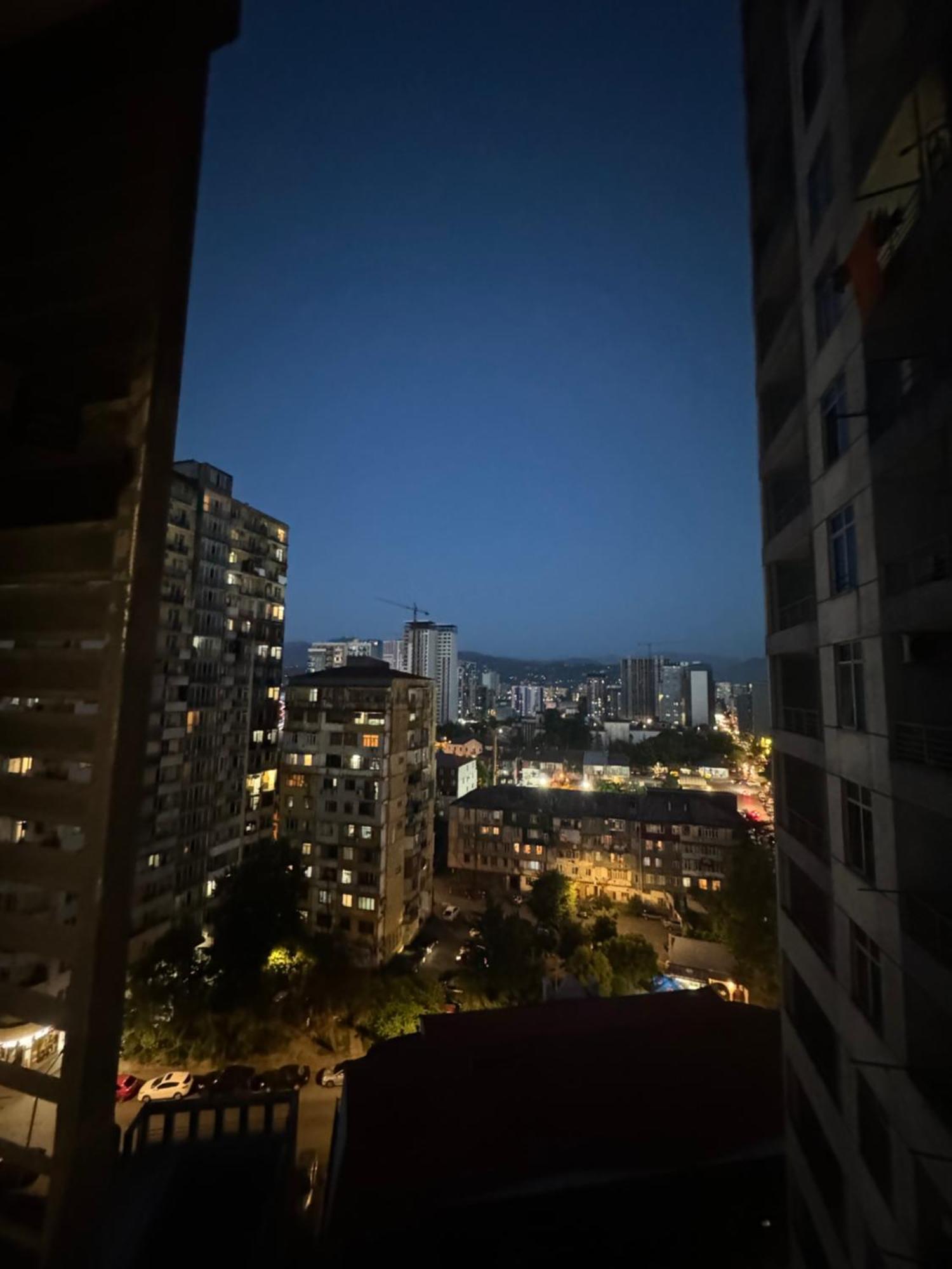 Pirosmani Mini Hotel Батумі Екстер'єр фото