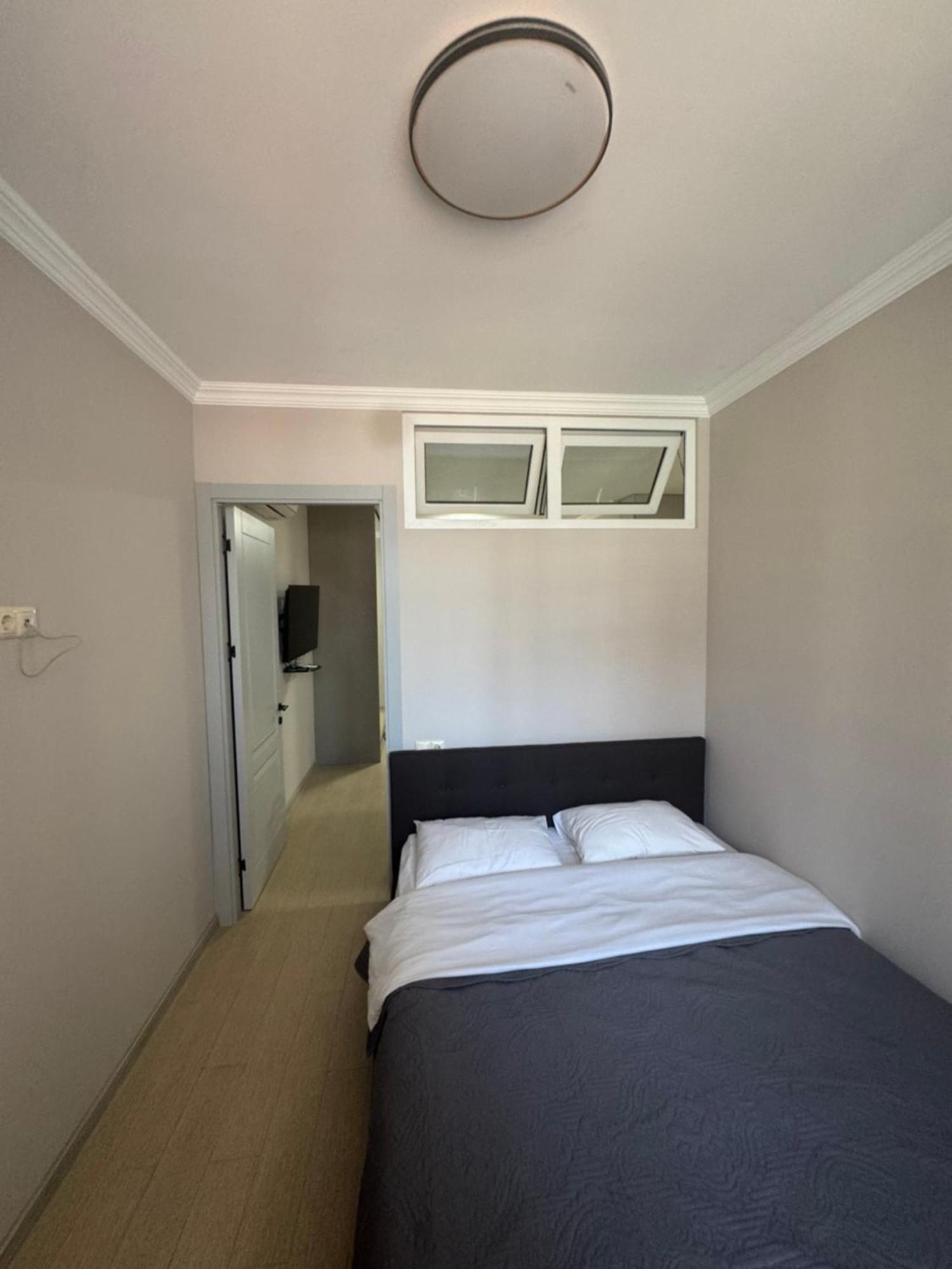 Pirosmani Mini Hotel Батумі Екстер'єр фото