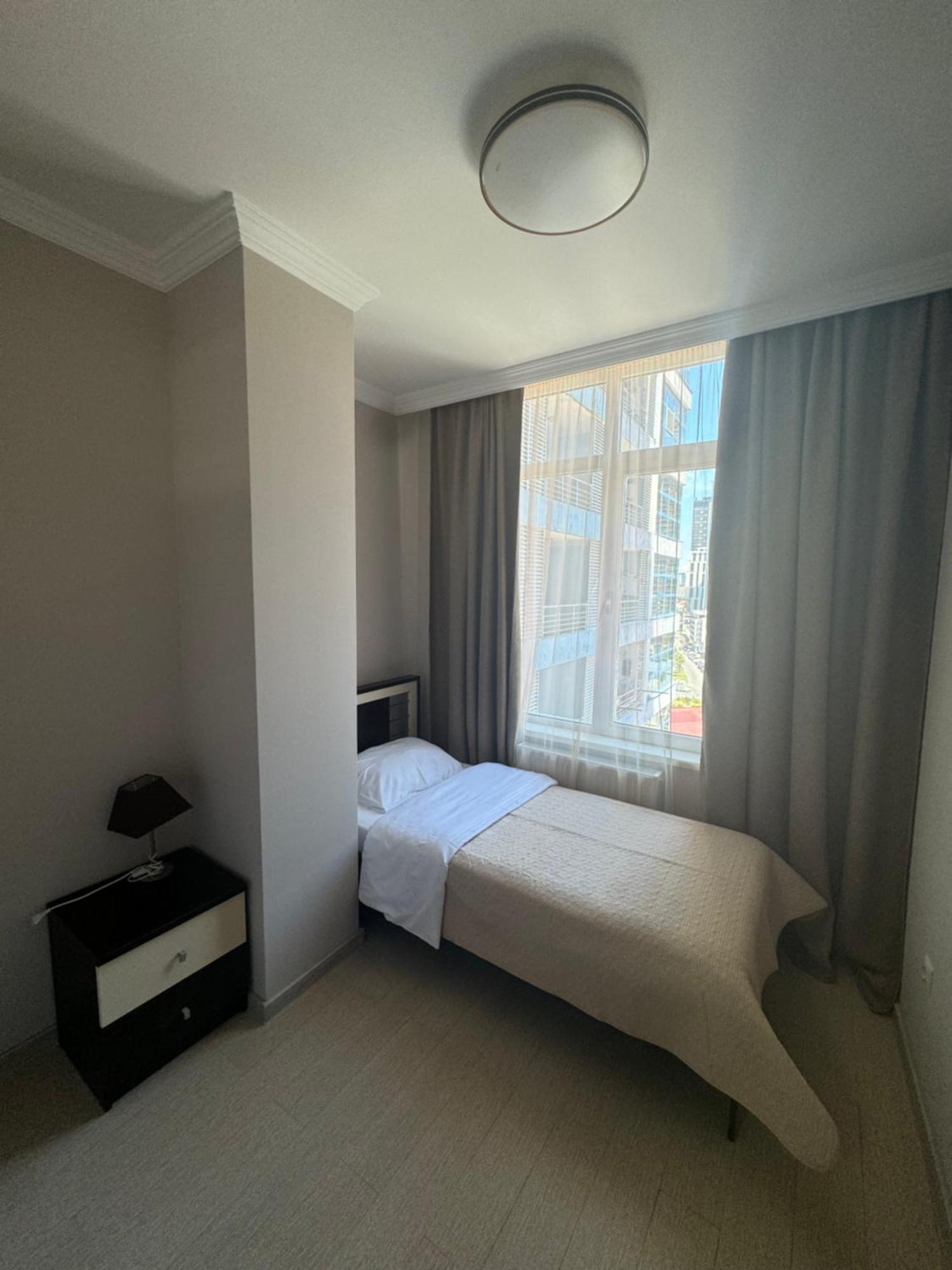 Pirosmani Mini Hotel Батумі Екстер'єр фото